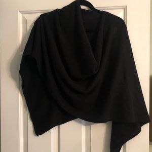 Claudia Nichole Cashmere Topper
